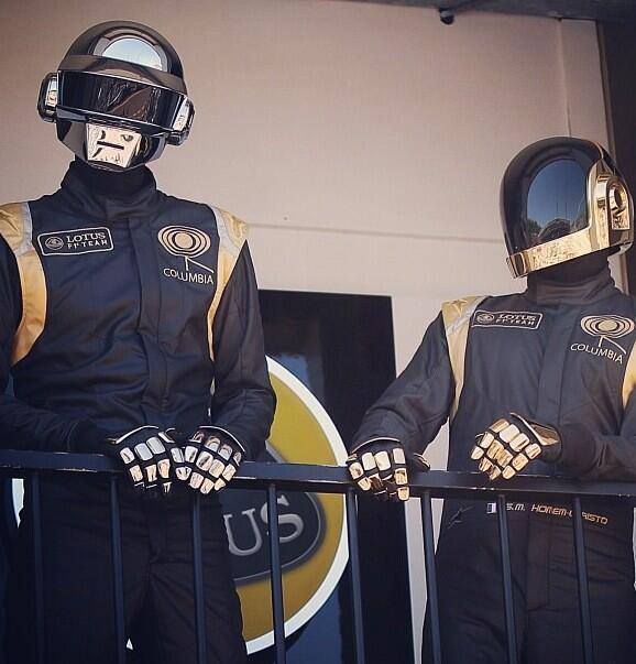 941709_10151449747610143_1369197638_n